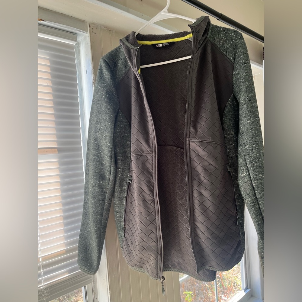 THE NORTH FACE JACKET